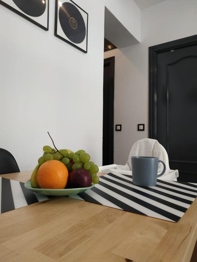 Ferienwohnung Andys Housing Madrid Rio Exterior foto
